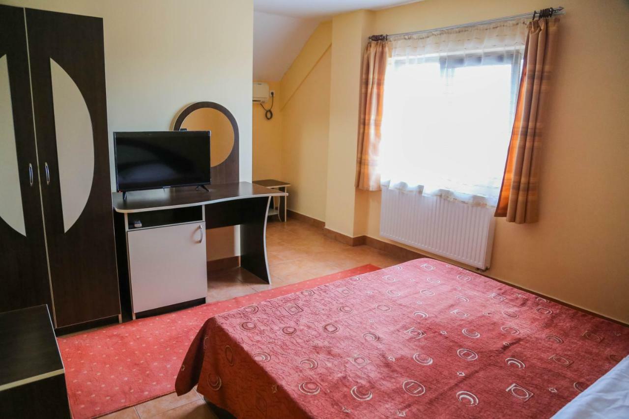 Pensiunea Alexia Iasi Exterior foto
